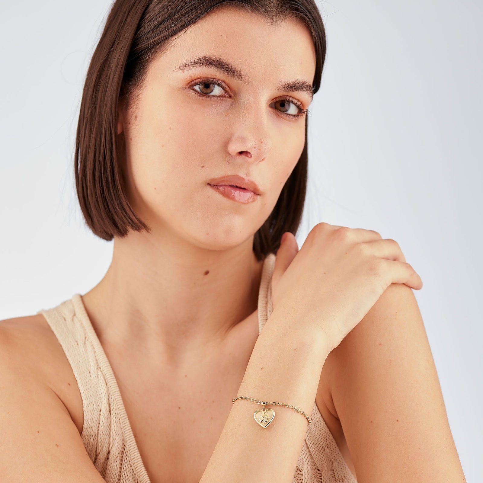S'Agapõ DUH DUH SUH19 dettaglio bracciale con pendente a cuore satinato