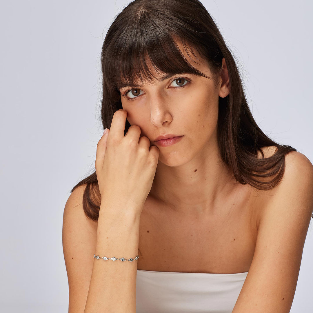 Bracciale S'Agapõ SHK96, seconda fotografia ufficiale