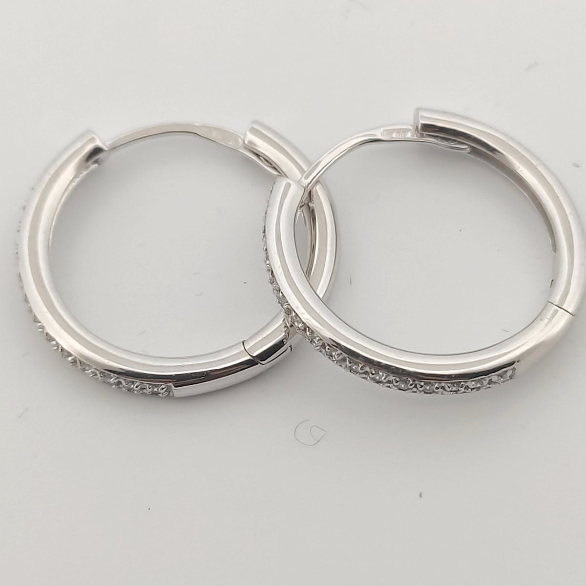 Orecchini oro bianco 18kt Diamanti 0,16 Ct a cerchio-2b Gioielli