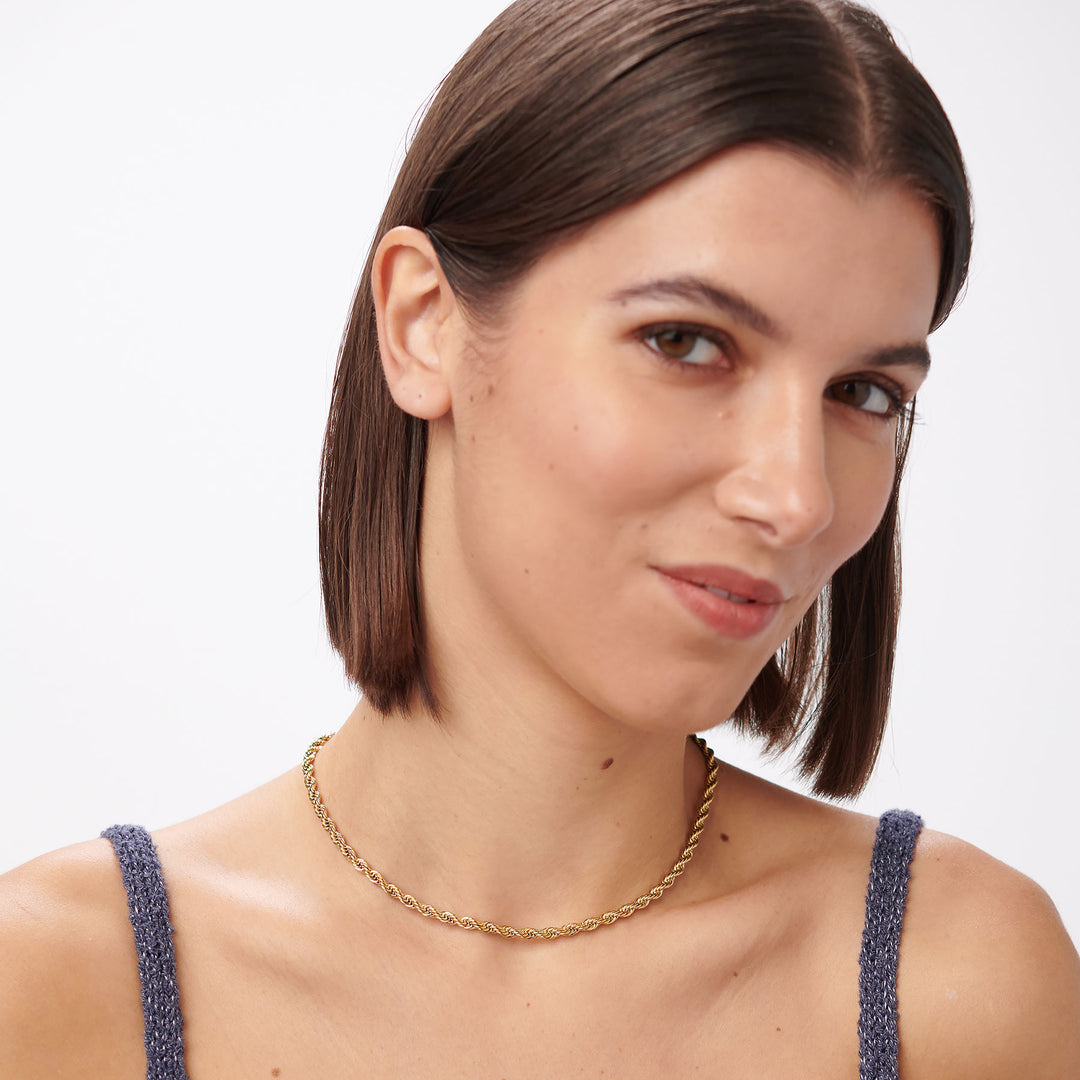 Collana S'Agapõ SHK107, seconda vista ufficiale
