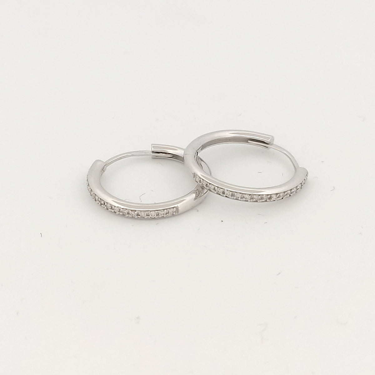 Orecchini oro bianco 18kt Diamanti 0,16 Ct a cerchio-2b Gioielli