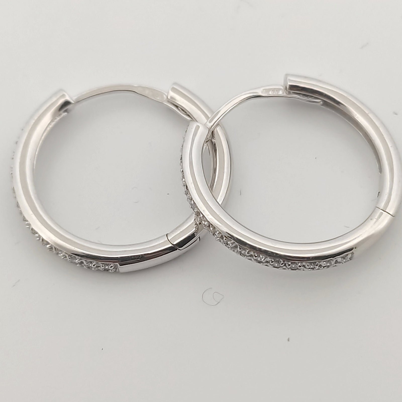Orecchini oro bianco 18kt Diamanti 0,16 Ct a cerchio-2b Gioielli