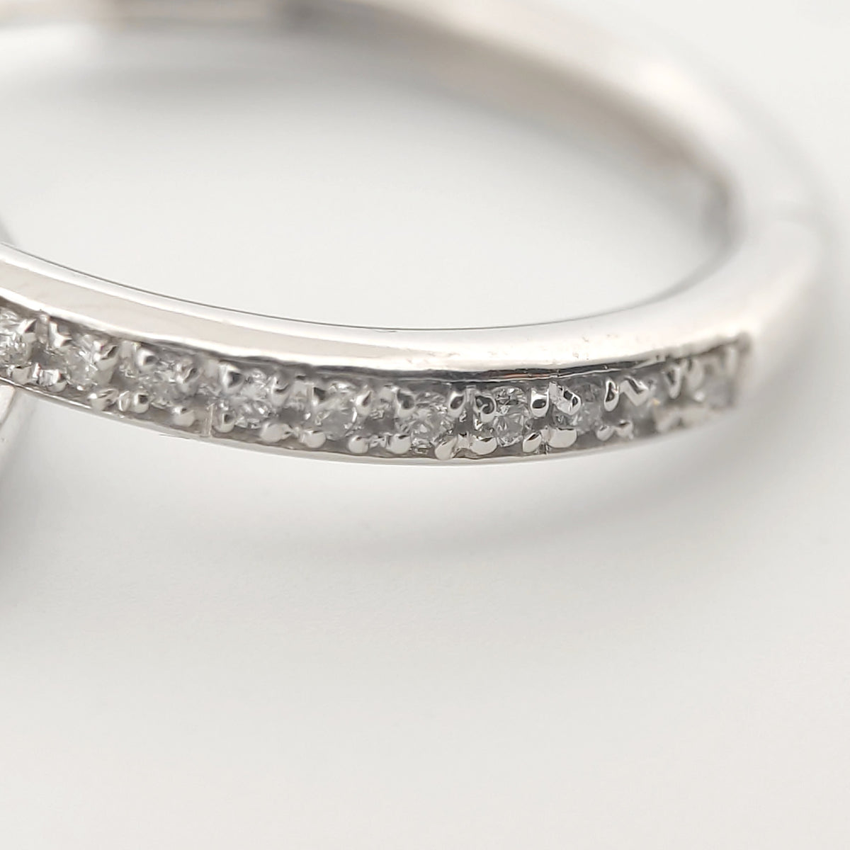 Orecchini oro bianco 18kt Diamanti 0,16 Ct a cerchio-2b Gioielli