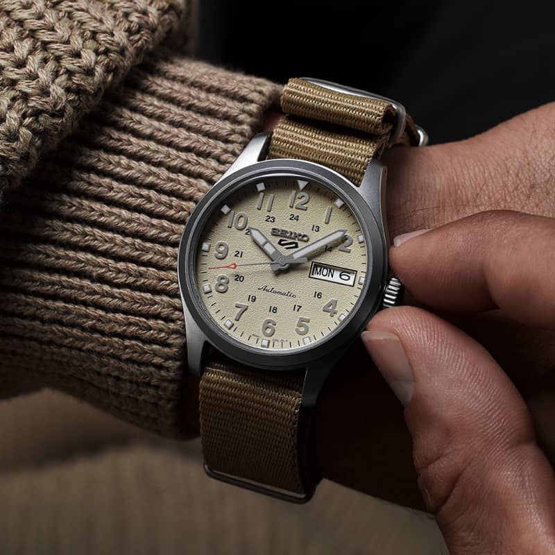 Orologio Seiko 5 Sport SRPJ83K1 Metal Midfield automatico uomo-2b Gioielli